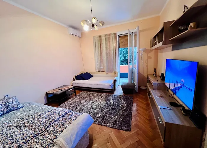 Center Square Appartement *